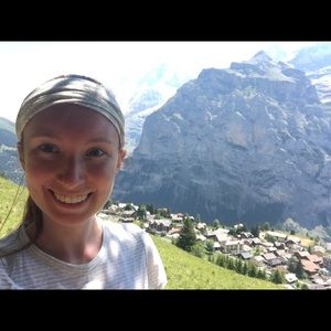 Meet your Posher, Hannah